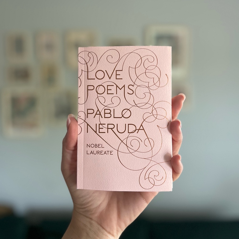 Love Poems by Pablo Neruda Bilingual Edition | Spanish & English | Brand New